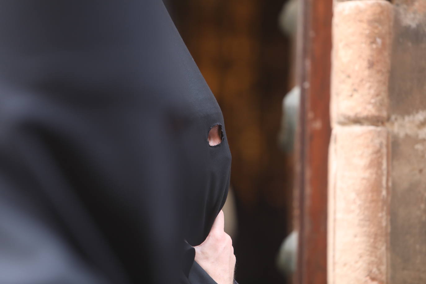 Fotos: Dolores de Servitas protagoniza la primera jornada de la Semana Santa en Cádiz