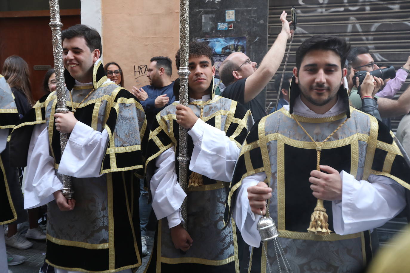 Fotos: Dolores de Servitas protagoniza la primera jornada de la Semana Santa en Cádiz
