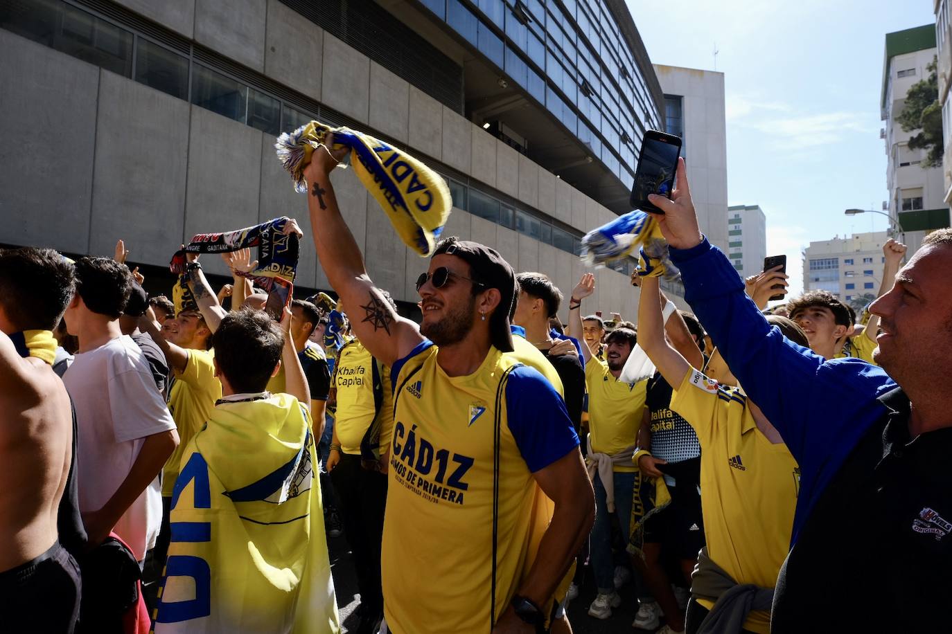 Fotos: Búscate en previa del partido Cádiz - Sevilla