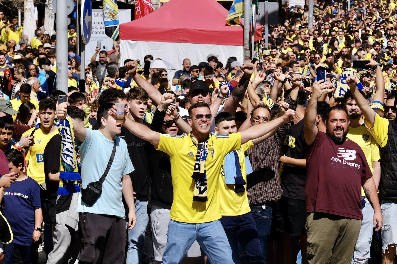 Fotos: Búscate en previa del partido Cádiz - Sevilla