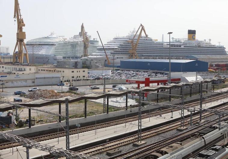 La reparación de gaseros y petroleros en Cádiz toma el relevo a las obras de los cruceros