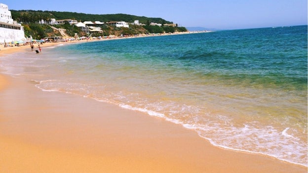 Playa de Los Caños.