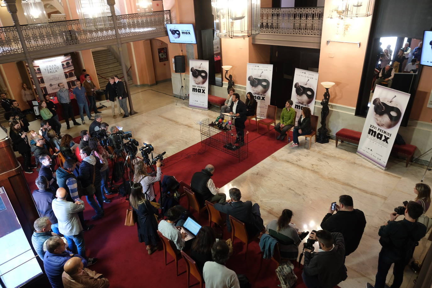 Fotos: Los premios Max de teatro se presentan en Cádiz