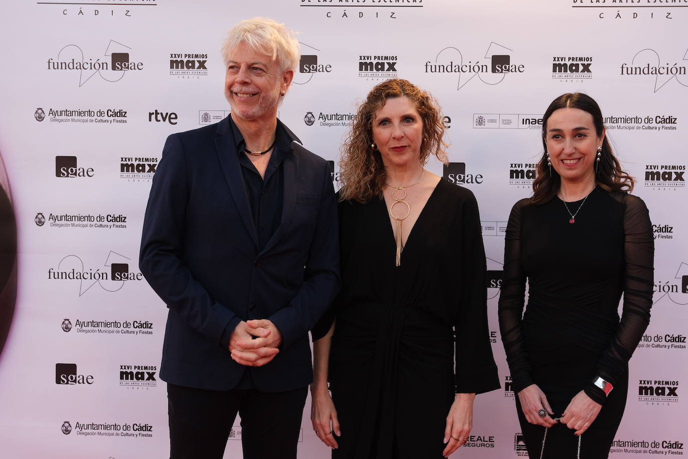 Fotos: La alfombra roja del Gran Teatro Falla