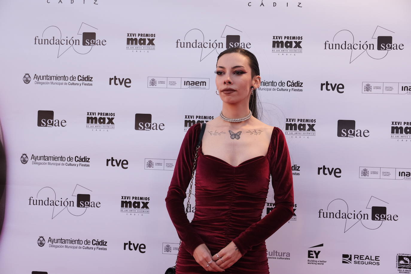 Fotos: La alfombra roja del Gran Teatro Falla