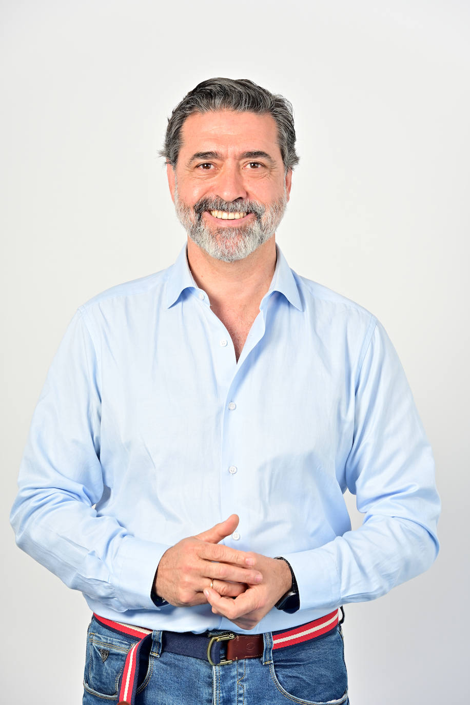 9-José Manuel Verdulla. 53 años. Director Escuela Pública.