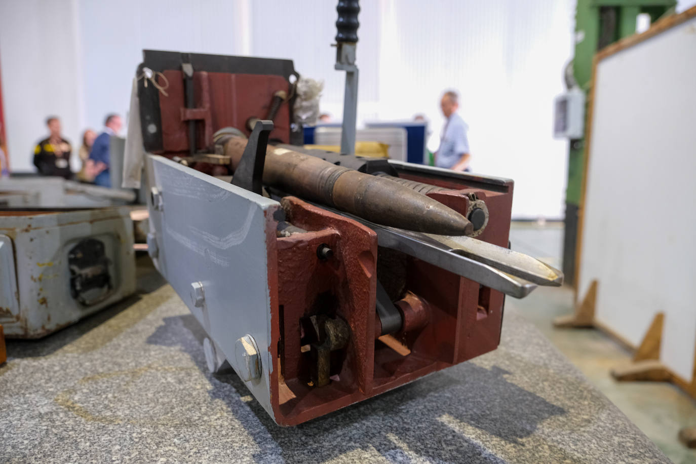 Fotos: Objetos recuperados por los trabajadores de la antigua Bazán de San Fernando