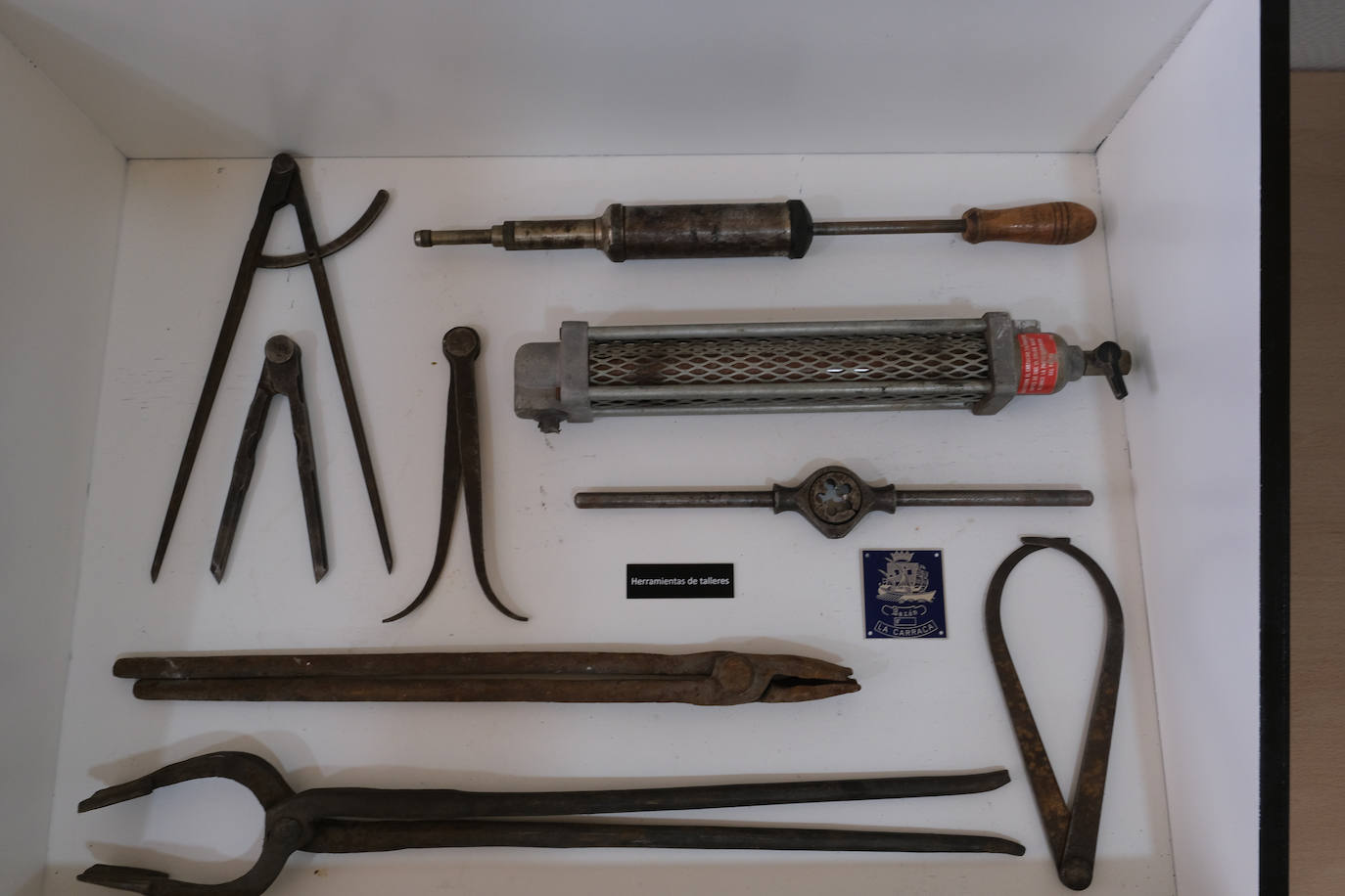 Fotos: Objetos recuperados por los trabajadores de la antigua Bazán de San Fernando