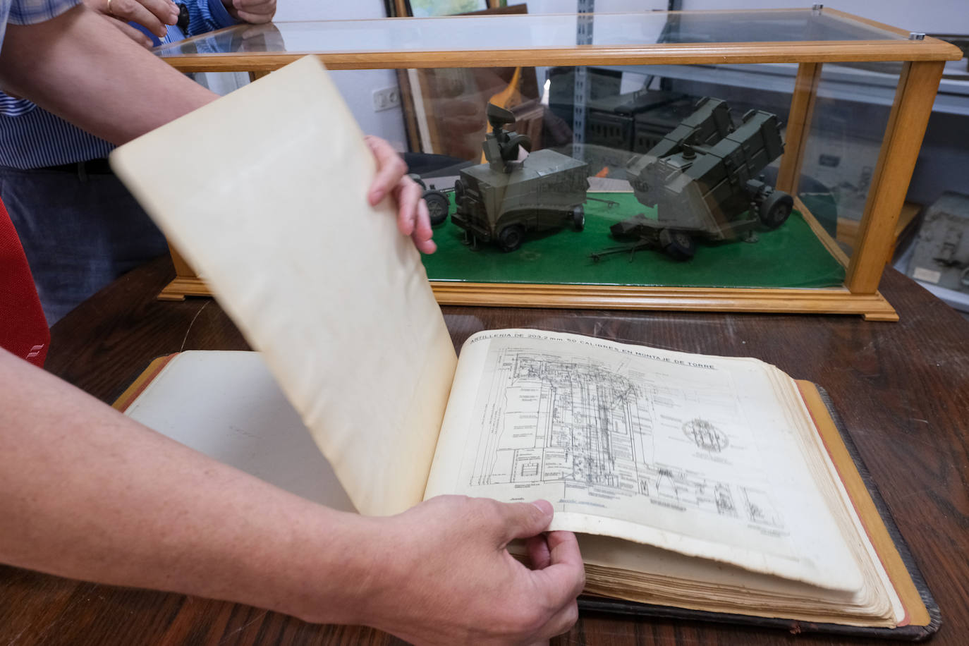 Fotos: Objetos recuperados por los trabajadores de la antigua Bazán de San Fernando