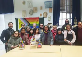 Jerez contará con dos carrozas diseñadas por alumnado de la Escuela de Arte para conmemorar el Orgullo LGTBIQAP+