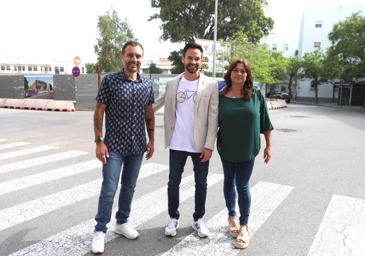 David de la Cruz, junto a Helena Fernández y José Ramón Páez.