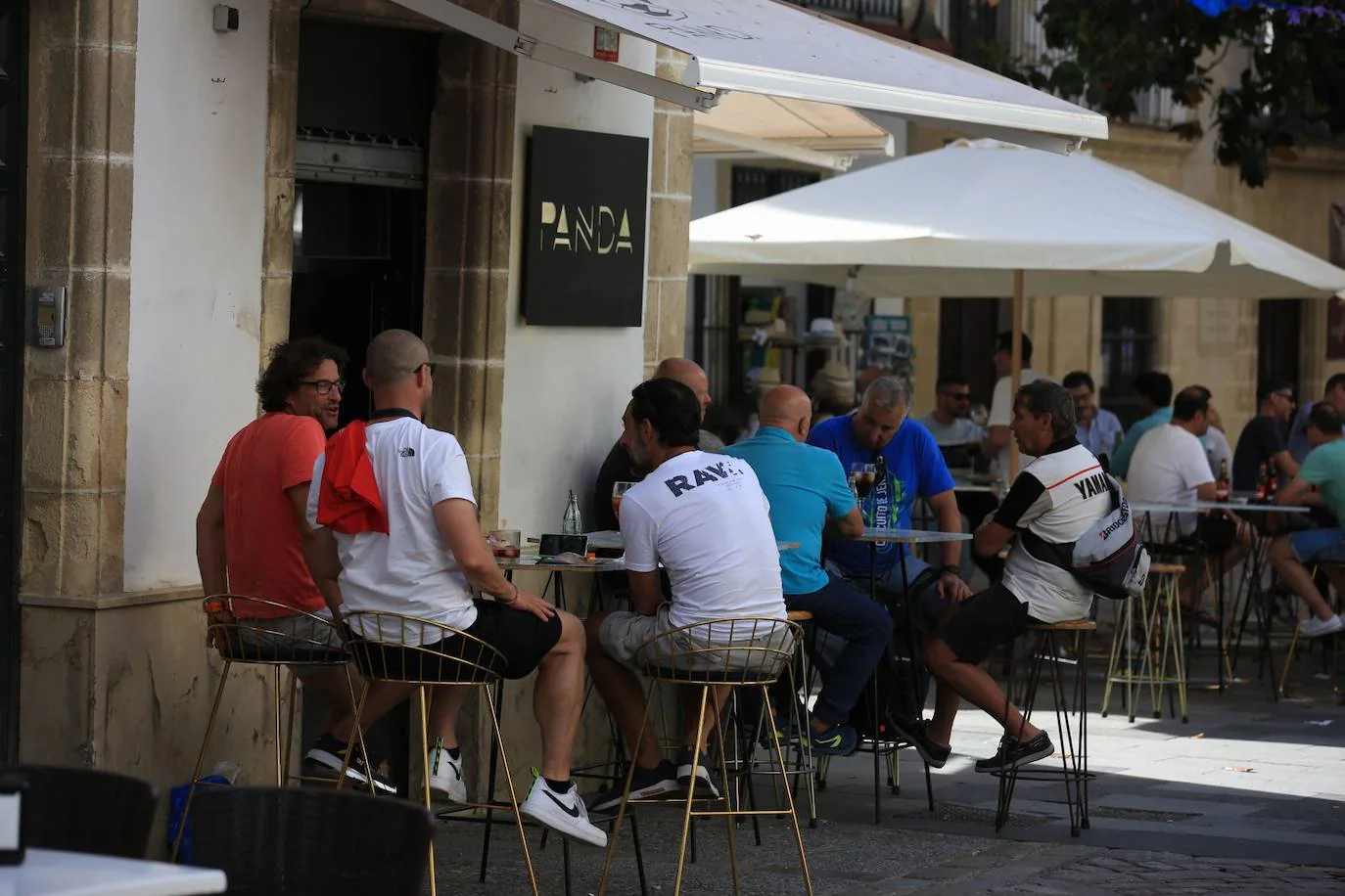 Fotos: Gran ambiente de aficionados en Jerez