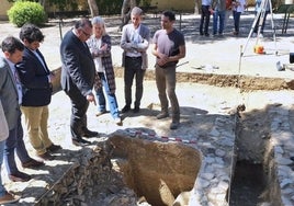 La Junta Electoral desestima una denuncia del PSOE por la visita «técnica» del consejero de Cultura a Carteia