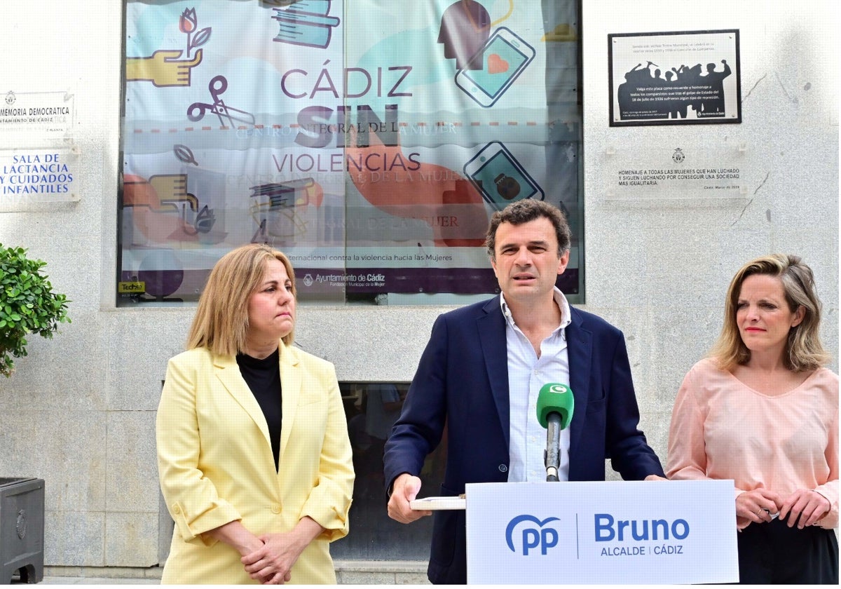 Bruno García (PP) se compromete a reforzar el programa para luchar contra la violencia de género en Cádiz