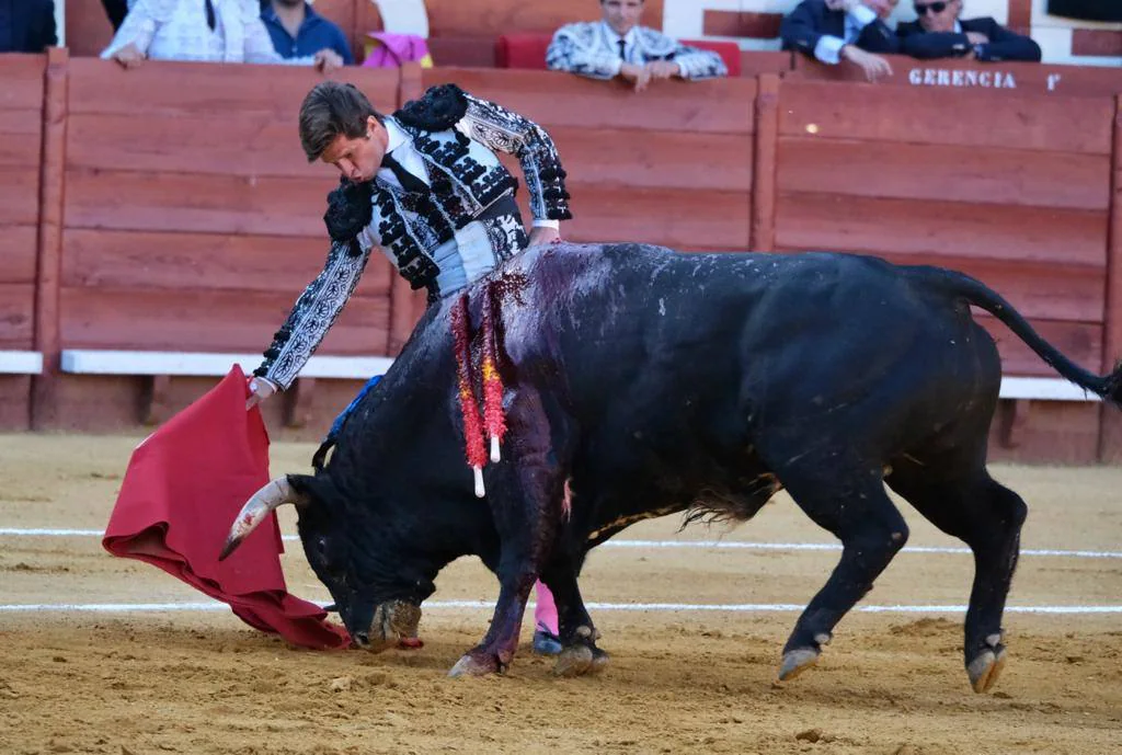 Fotos: Sábado de toros en Jerez con El Juli, Manzanares y Roca Rey