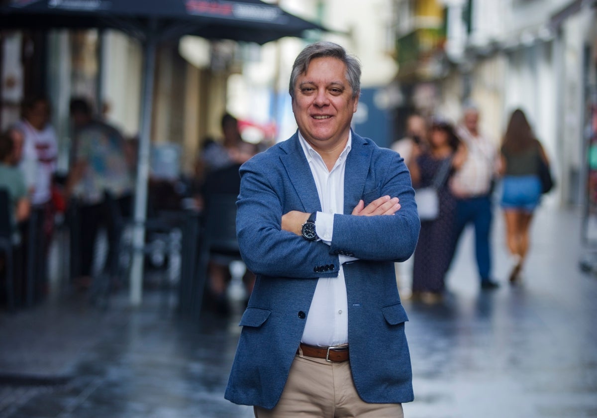 Óscar Torres es el candidato del PSOE en Cádiz.