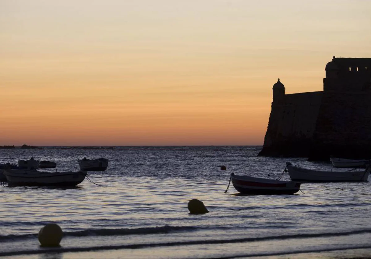 Las playas de Cádiz con atardeceres que deberían ser Patrimonio de la Humanidad