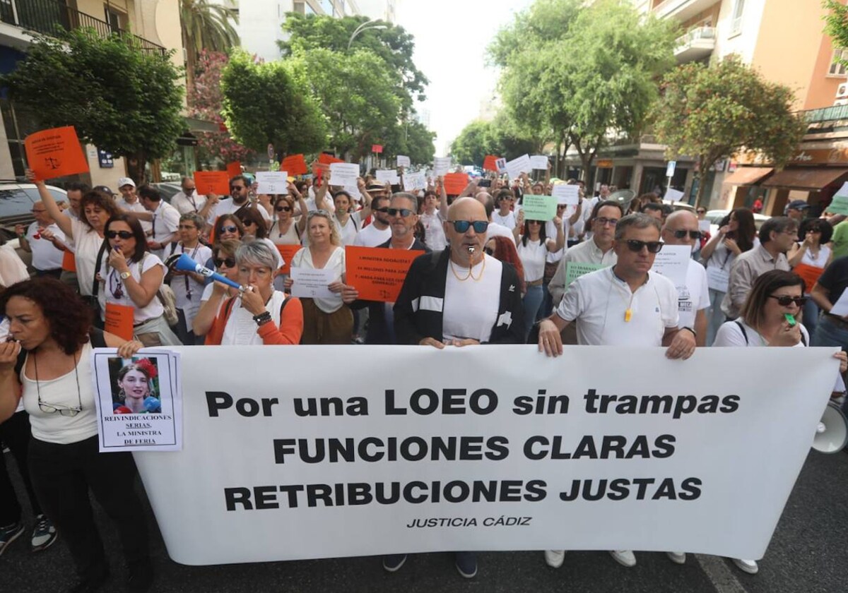 Manifestación de funcionarios de Justicia en Cádiz.