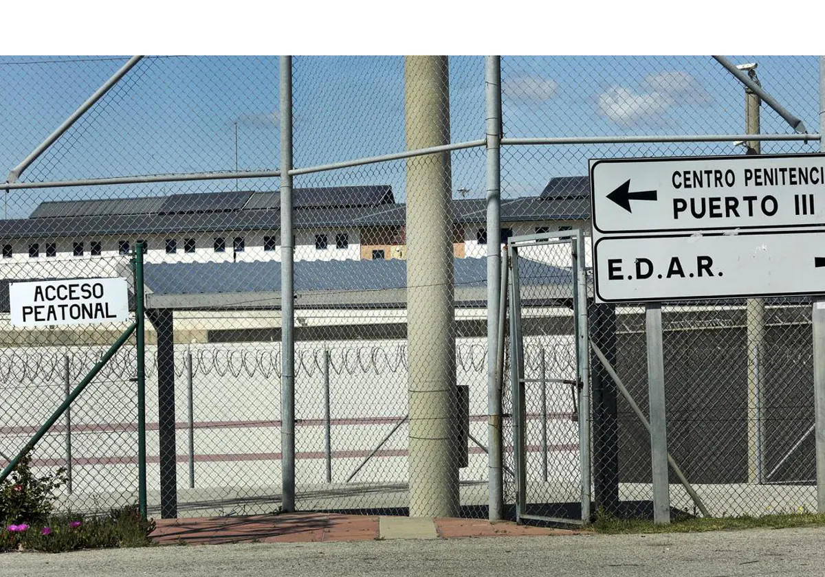 Entrada de la prisión de Puerto III.