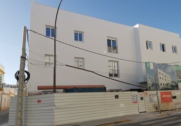 Acuerdo entre Gobierno y Junta para construir 81 viviendas públicas en San Fernando y 47 en Chiclana