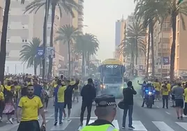 Vídeo: Los cadistas reciben al equipo amarillo ante el partido contra el Valladolid