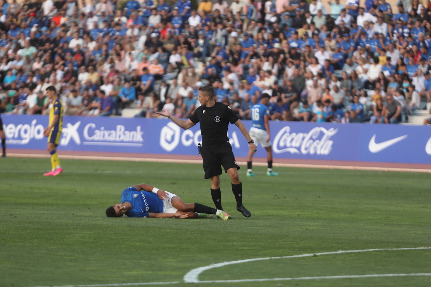 Fotos: San Fernando CD-Alcorcón en el estadio Bahía Sur