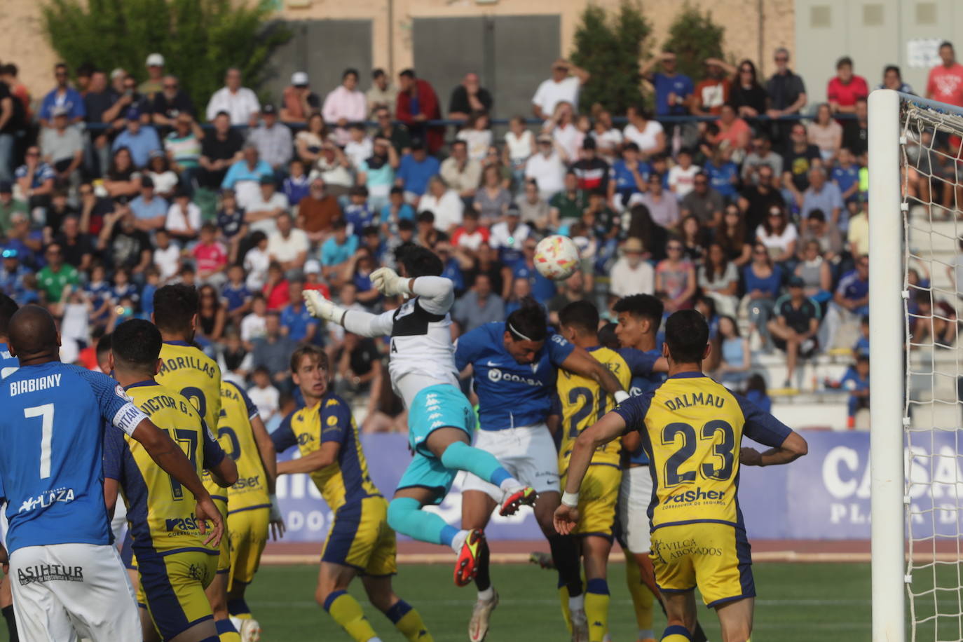 Fotos: San Fernando CD-Alcorcón en el estadio Bahía Sur