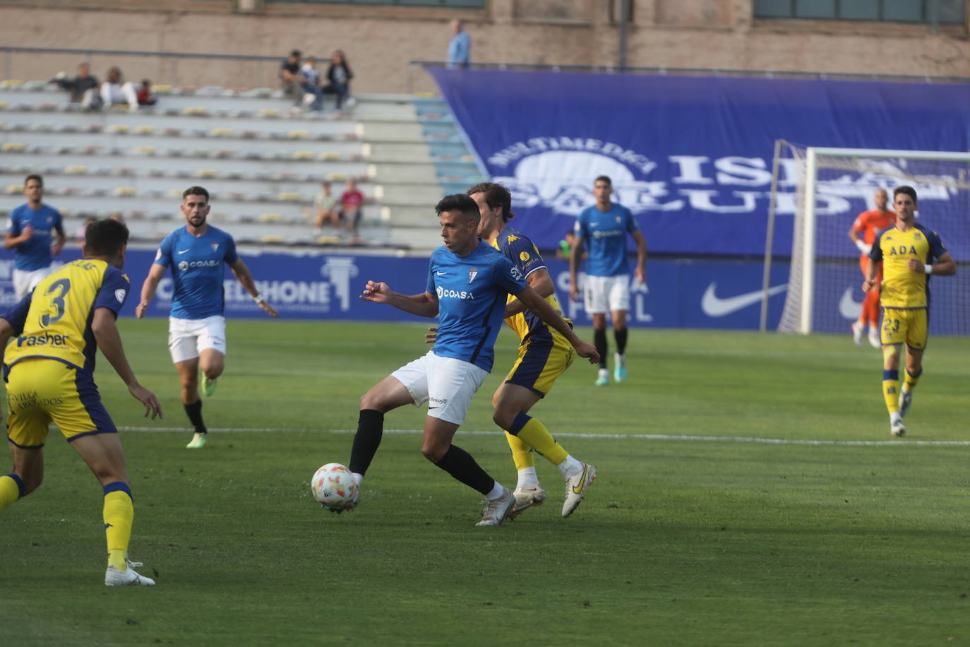 Fotos: San Fernando CD-Alcorcón en el estadio Bahía Sur