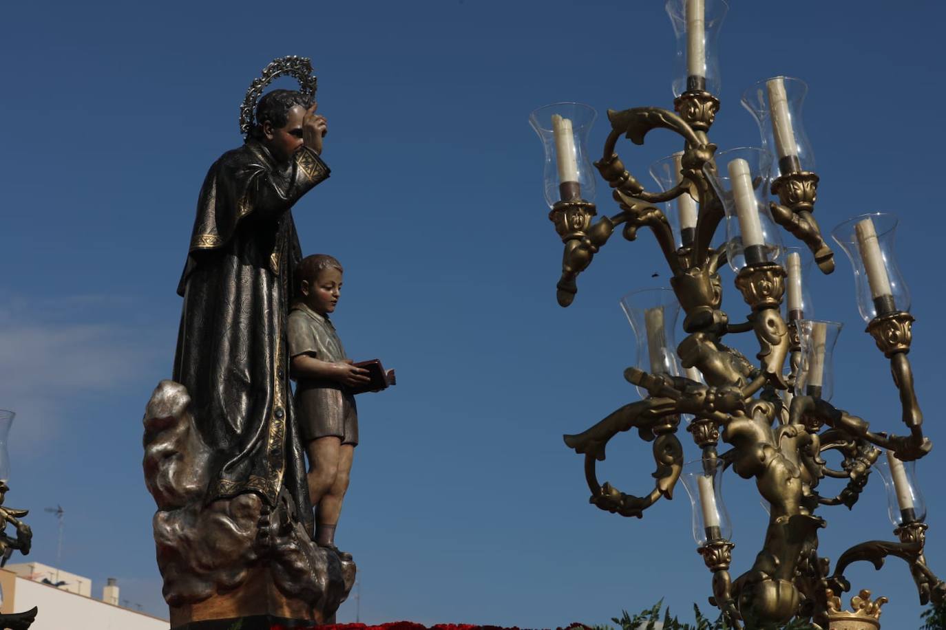 Fotos: Así ha sido la procesión de María Auxiliadora en Cádiz