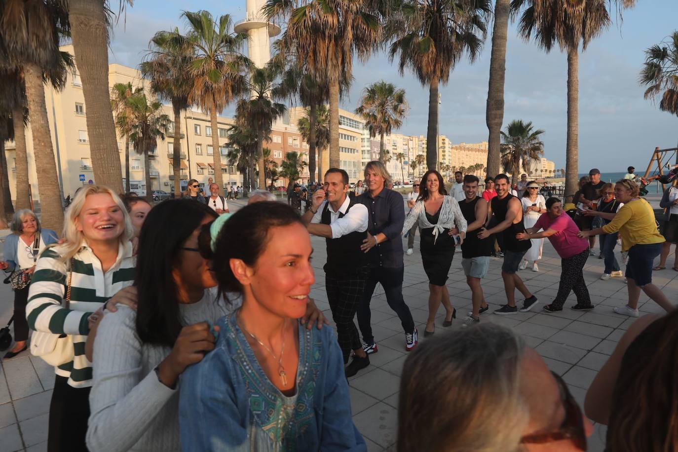 Fotos: Así ha sido el cierre de campaña de los candidatos a la Alcaldía de Cádiz