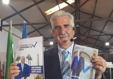 El independiente Luis Mario Aparcero revalida sin mayoría la alcaldía de Chipiona
