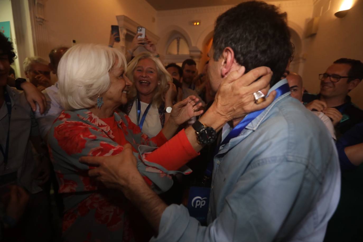 Fotos: Bruno García celebra la victoria del PP en Cádiz capital