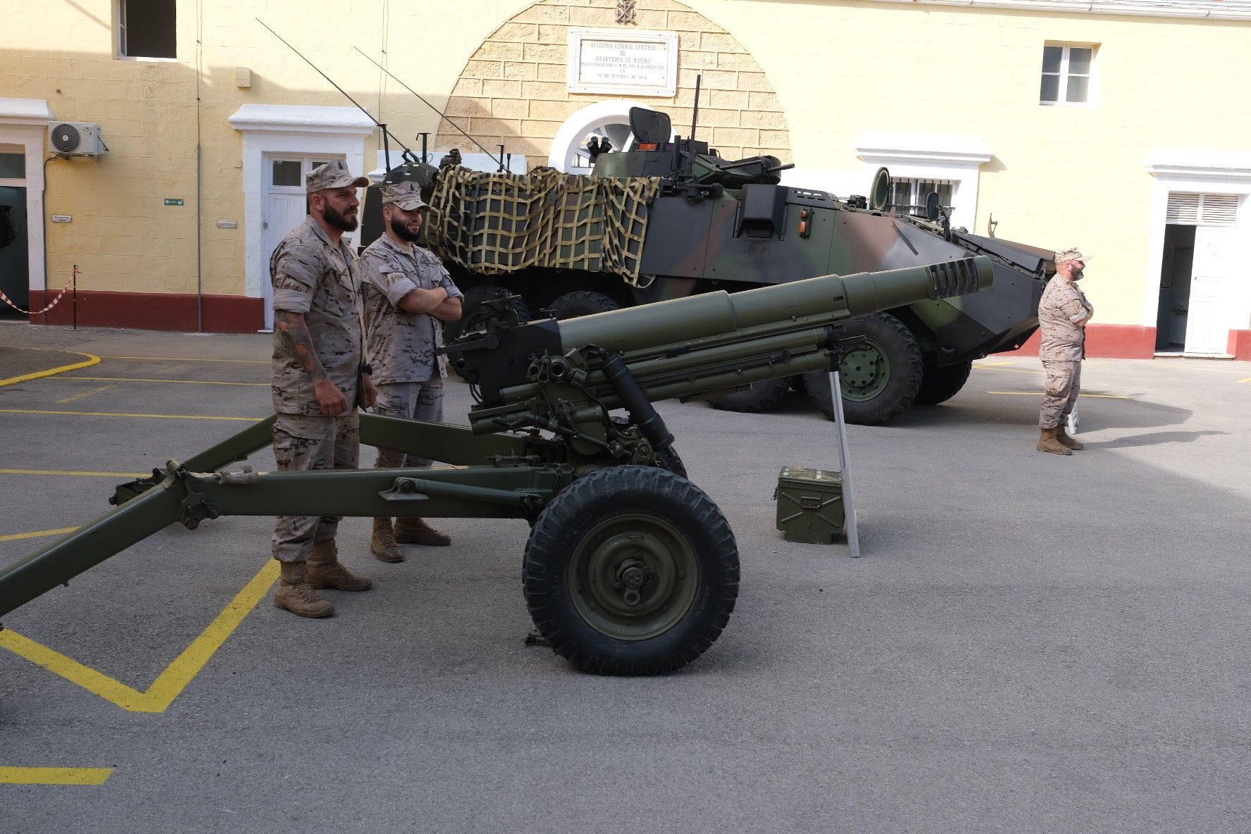 En imágenes: Exhibición de material y vehículos de Infantería de Marina en el Tercio de Armada