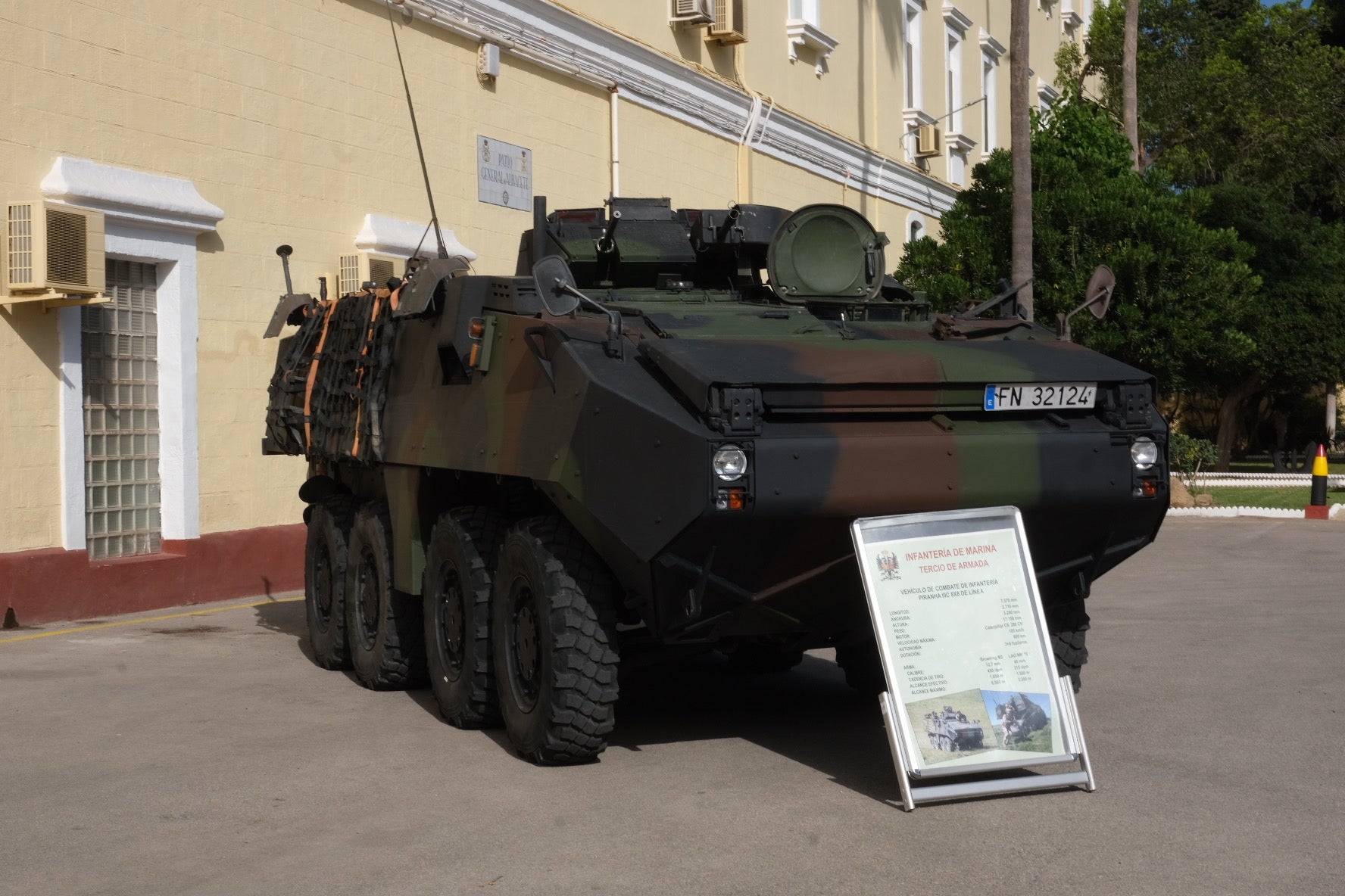 En imágenes: Exhibición de material y vehículos de Infantería de Marina en el Tercio de Armada