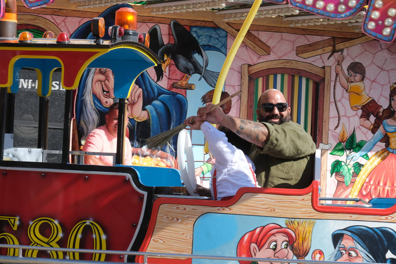 Fotos: La Feria de la Primavera vive un intenso viernes