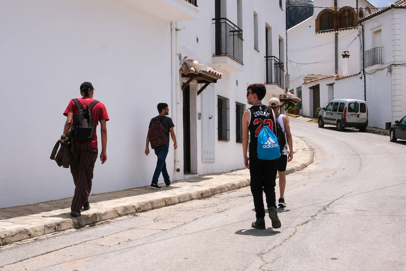 Fotos: Así es el viaje al Benaocaz más hippie