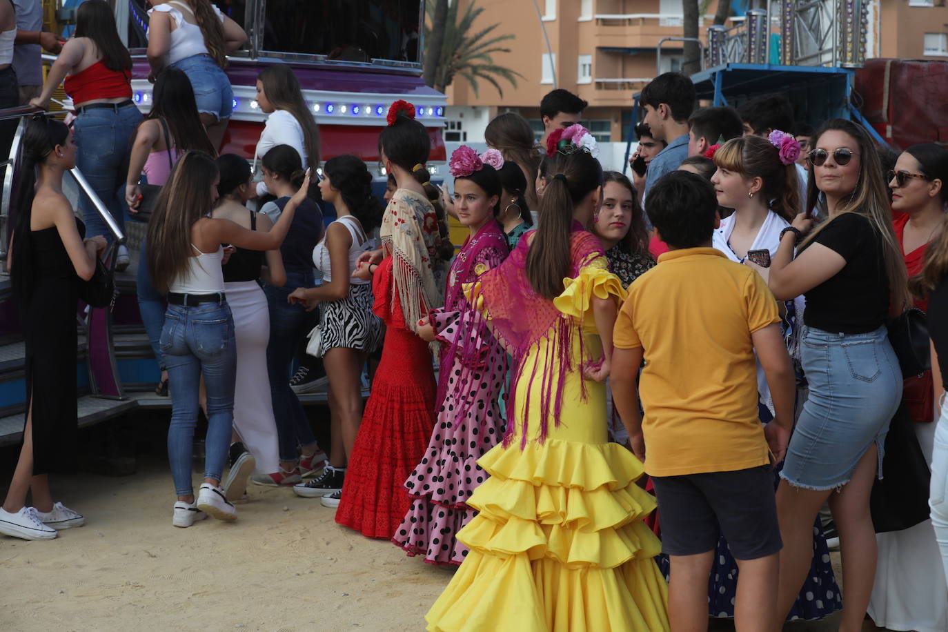 Fotos: La Feria de la Manzanilla ya luce con todo su esplendor