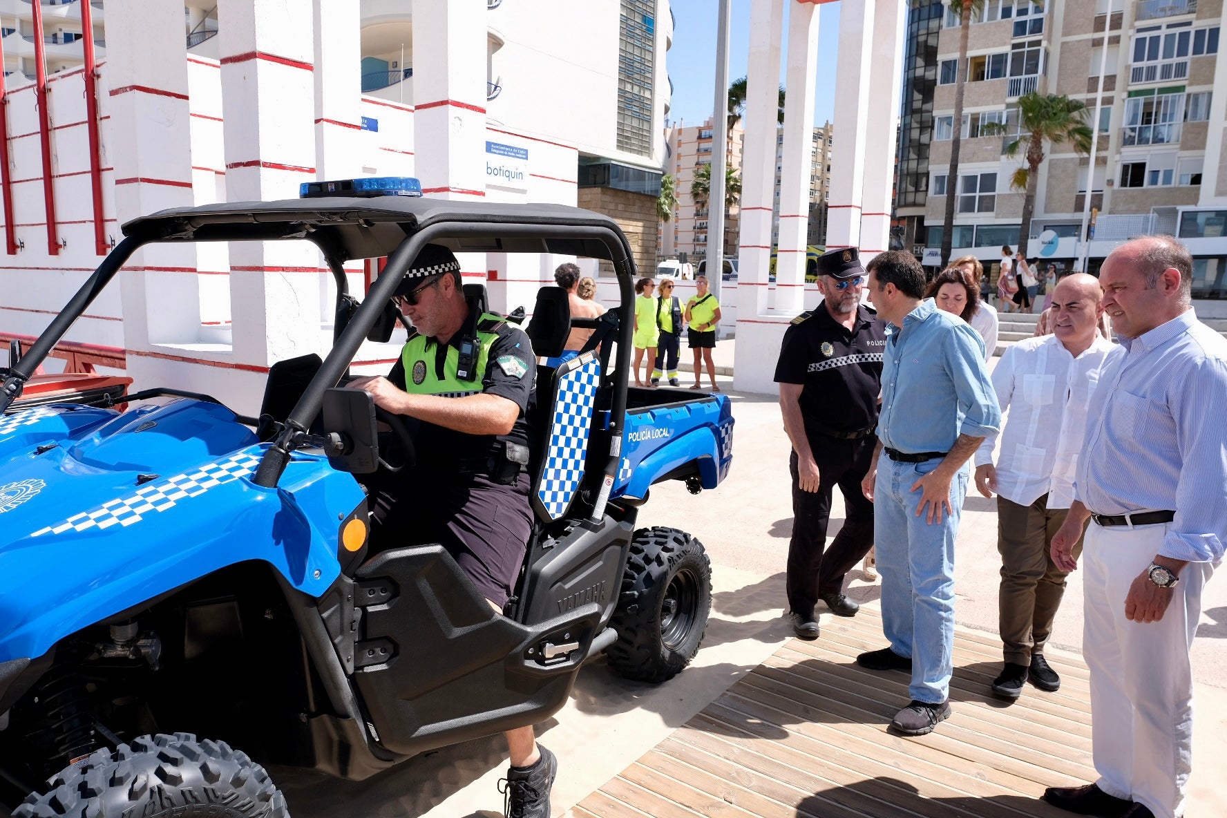 Fotos: La Policía Local vuelve a las playas de Cádiz