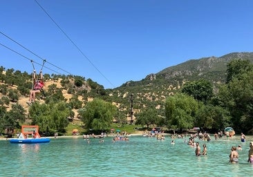 ¿Cuándo abre y cuándo cierra la playita de Zahara de la Sierra?