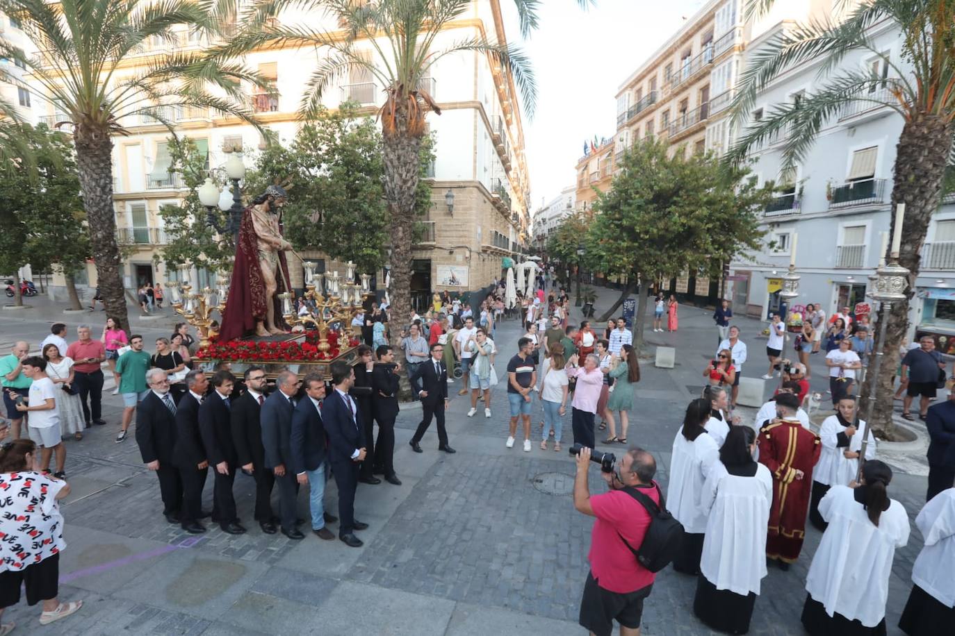 Fotos: Traslado de los titulares de Ecce-Homo a la iglesia de San Juan de Dios