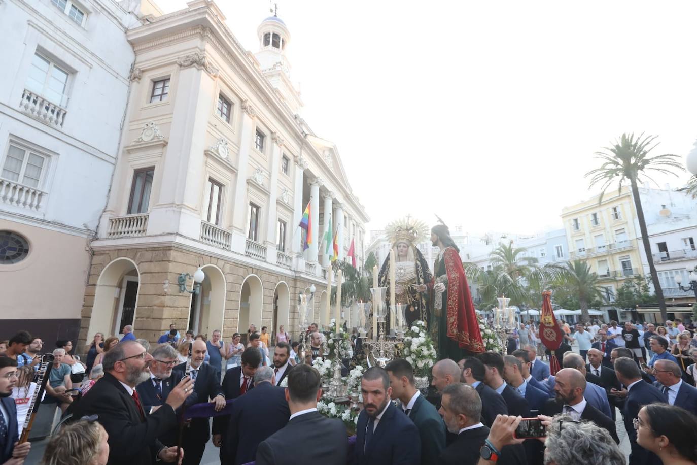 Fotos: Traslado de los titulares de Ecce-Homo a la iglesia de San Juan de Dios