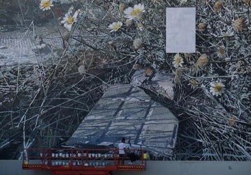 La obra de Axel Void comienza a dar vida al primer rincón de arte urbano de Cádiz