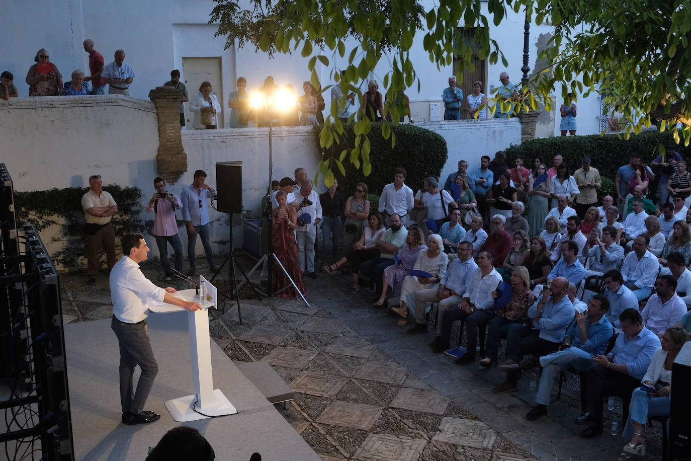 FOTOS: Juanma Moreno abre campaña en El Puerto