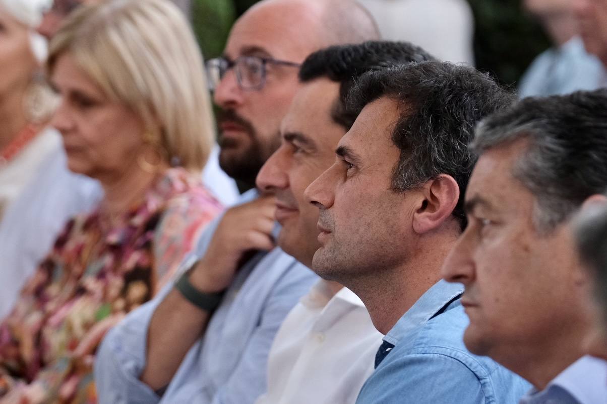 FOTOS: Juanma Moreno abre campaña en El Puerto