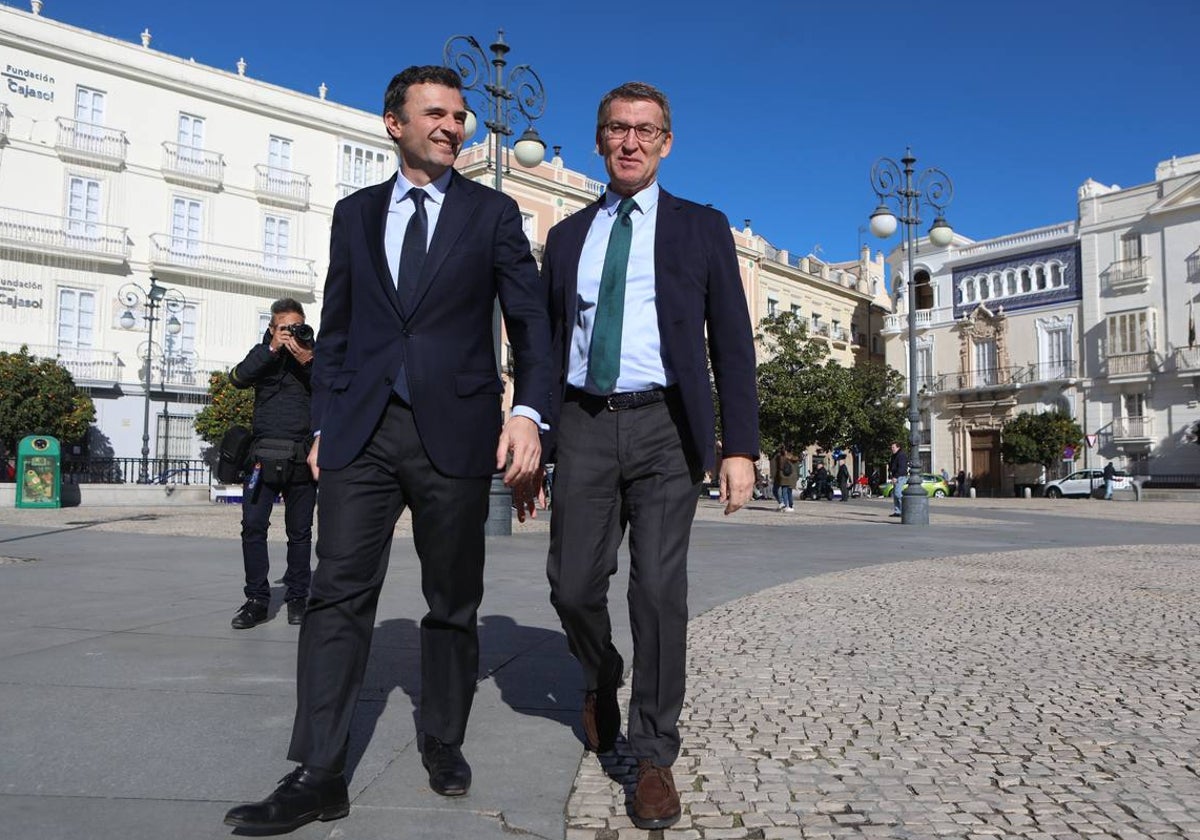 El alcalde de Cádiz, Bruno García, junto a Alberto Núñez Feijóo.