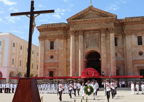 Imagen secundaria 1 - Cádiz muestra de nuevo su fervor por la Virgen del Carmen
