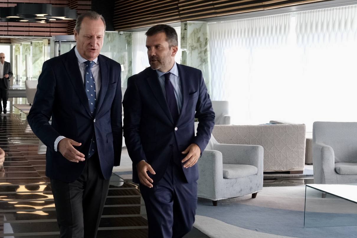 Fotos: Ambiente en la conferencia de Fernando Terry en &#039;La Mirada Económica&#039; de ABC y LA VOZ de Cádiz