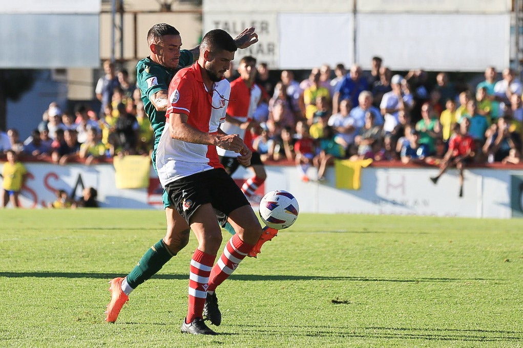 Fotos: El Cádiz golea al Chiclana (1-9)