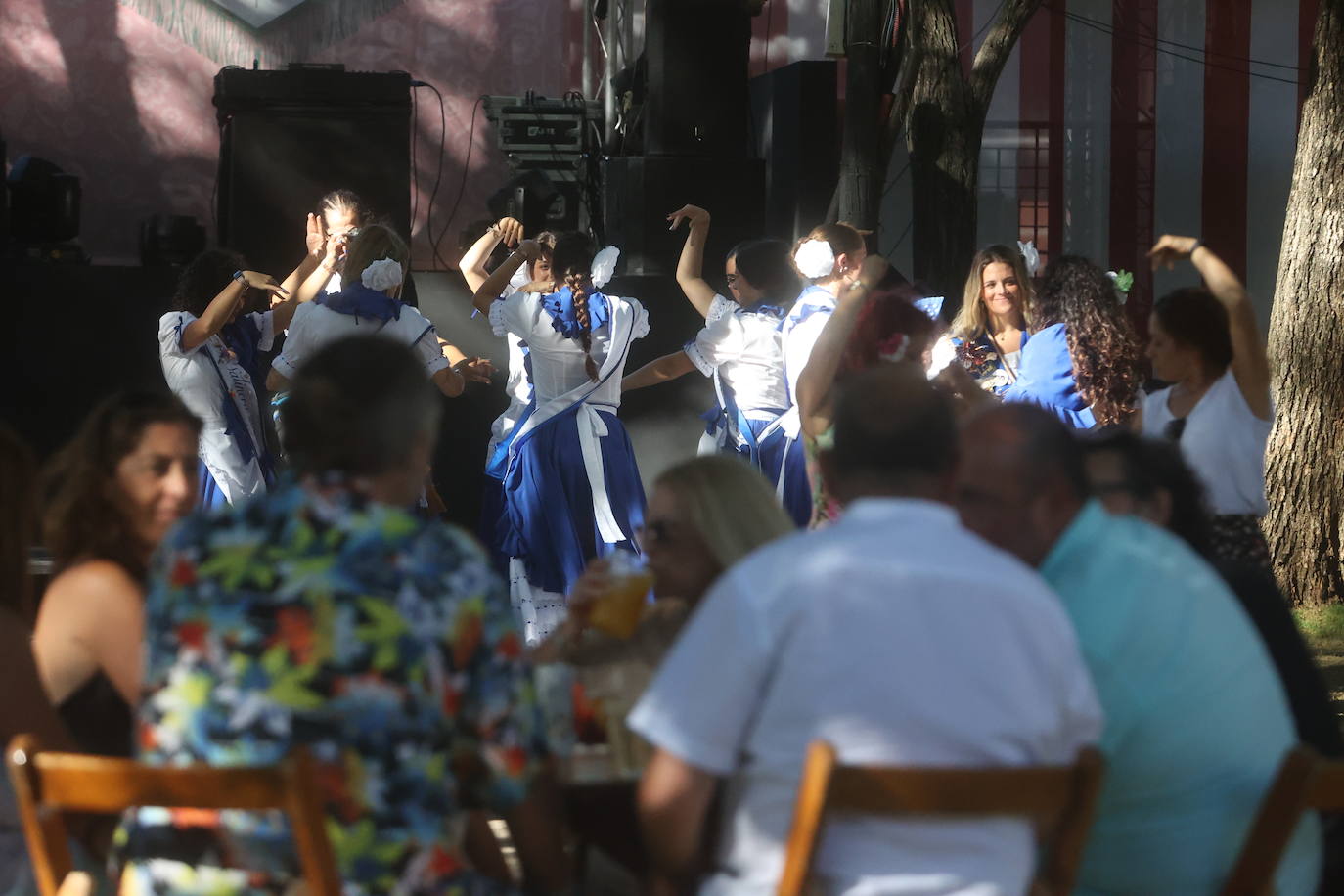 Fotos: Un gran sábado de playa resta fuelle a la Feria de San Fernando