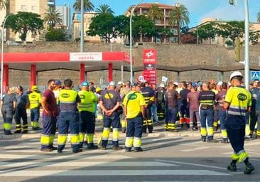 Los radicales del metal desconvocan la huelga indefinida en la industria auxiliar del astillero de Cádiz